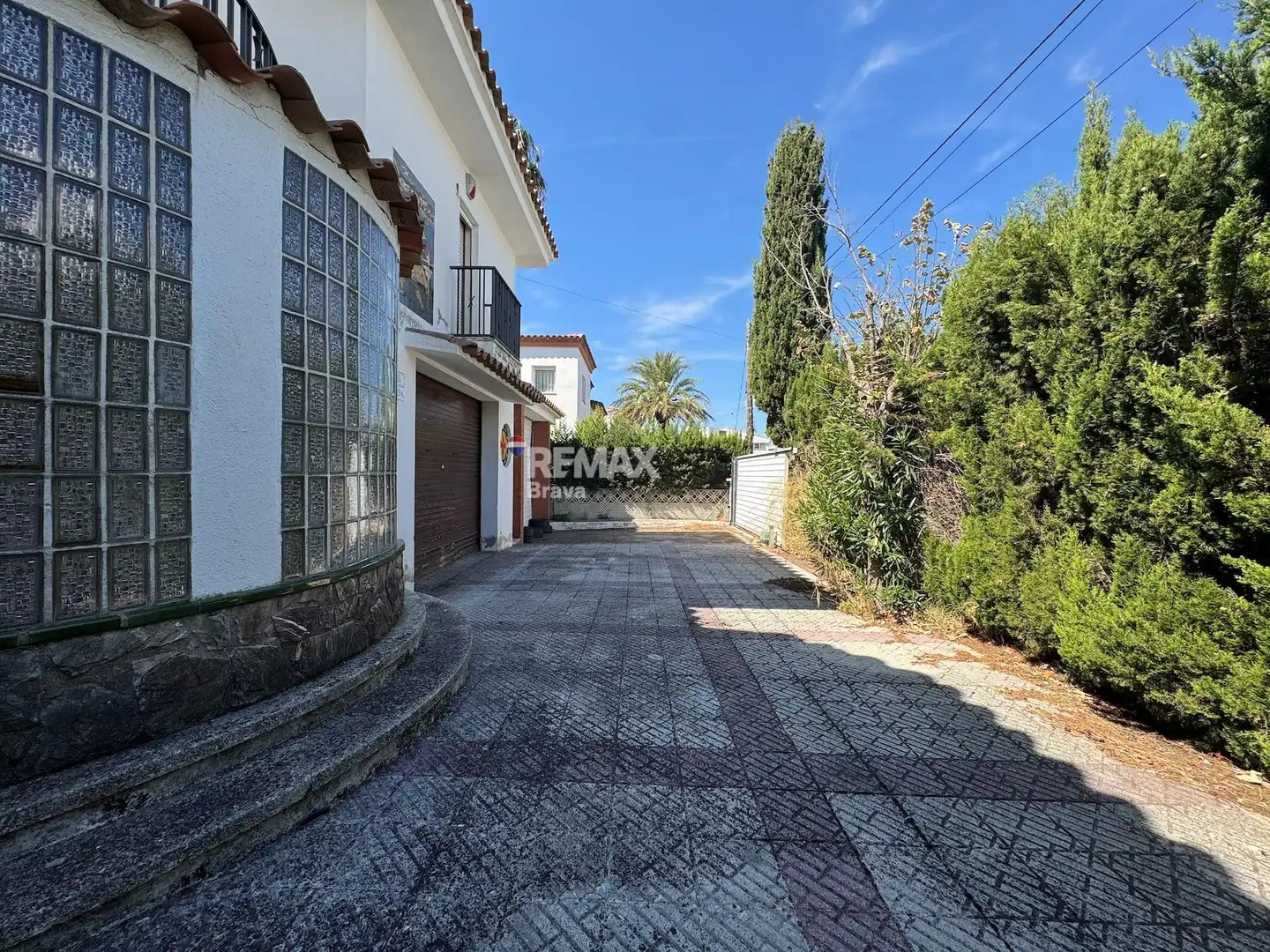 Exterior view of Houses for sale in Roses  with Terrace and Swimming Pool