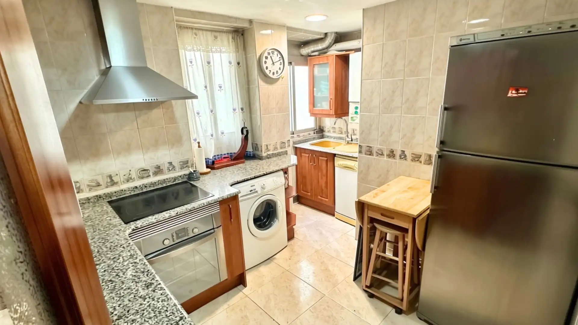 Cocina de Piso en venta en Valencia con Aire acondicionado y Amueblado