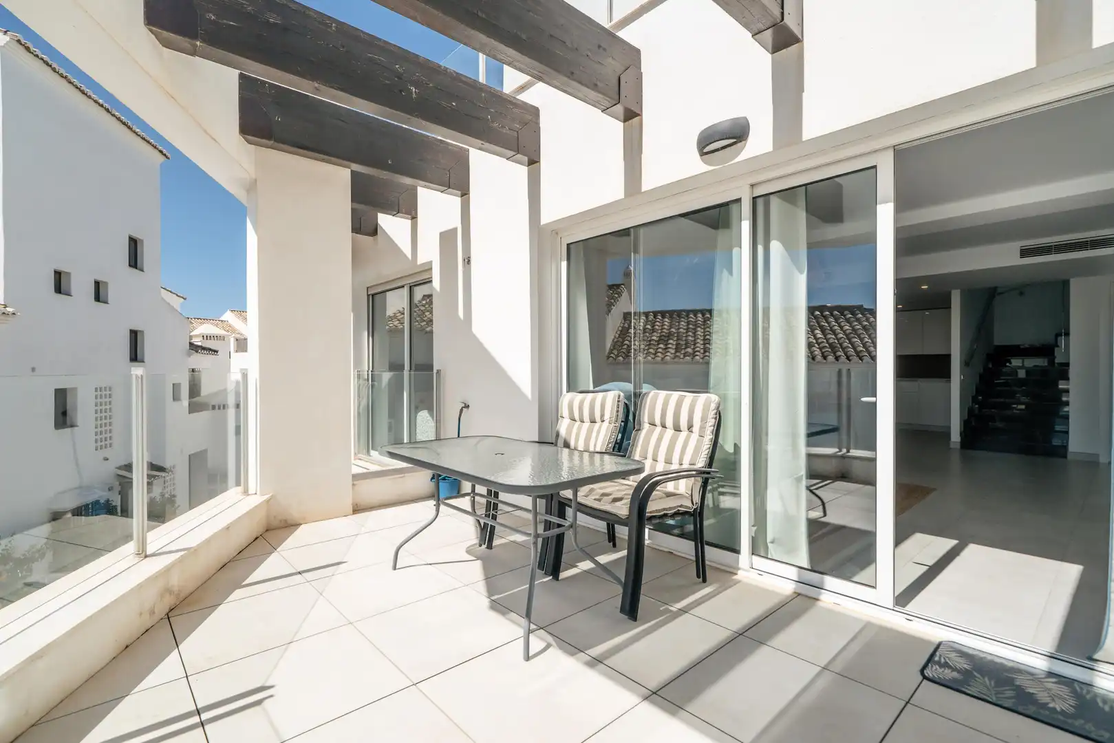 Terrasse von Maisonette zur Miete in Marbella mit Klimaanlage, Heizung und Privatgarten