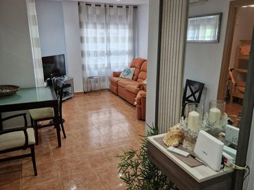 Appartamento con balcone in affitto a C. Cañas y Barro