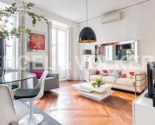 Living room of Apartment to rent in  Madrid Capital  with Air Conditioner, Heating and Furnished