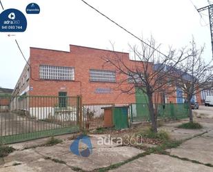 Industrial buildings to rent in Las Cañas, Polígono Cantabria