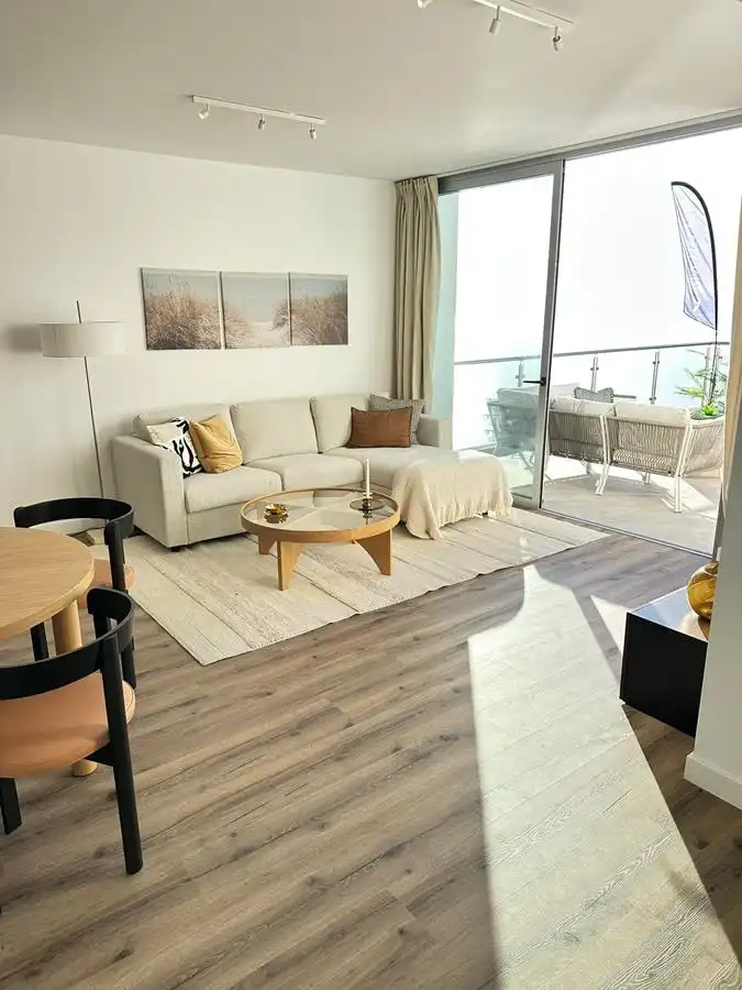 Wohnzimmer von Einfamilien-Reihenhaus zum Verkauf in Almuñécar mit Klimaanlage, Heizung und Parkett
