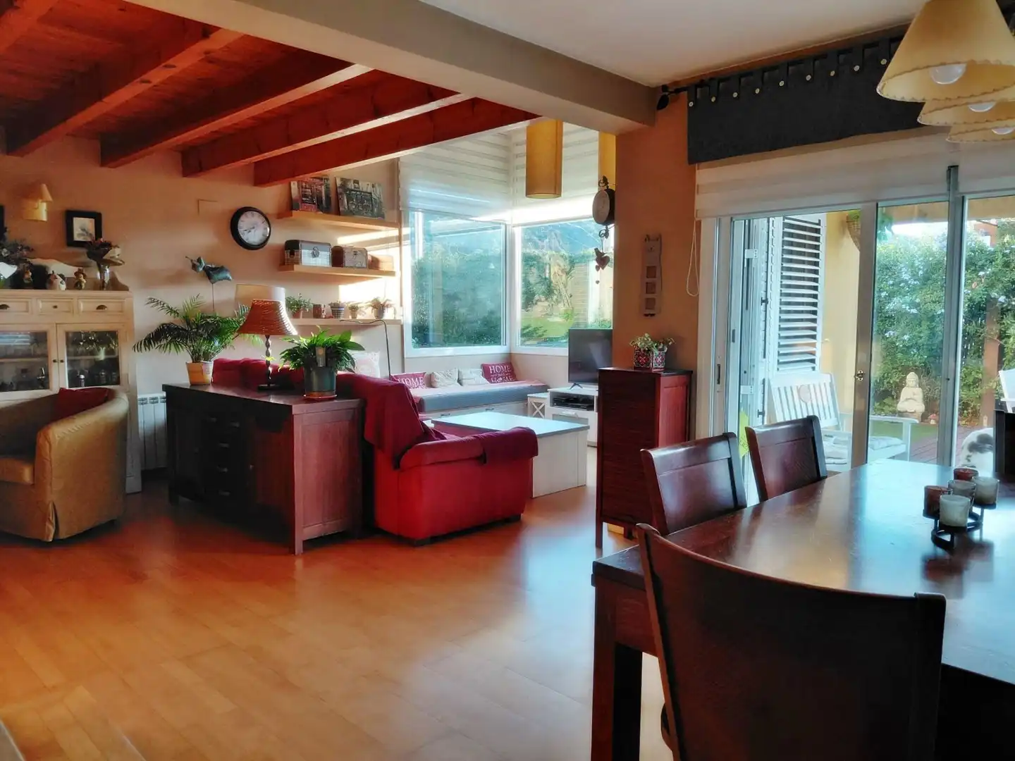 Living room of Houses for sale in Vilanova del Vallès  with Air Conditioner, Heating and Private garden