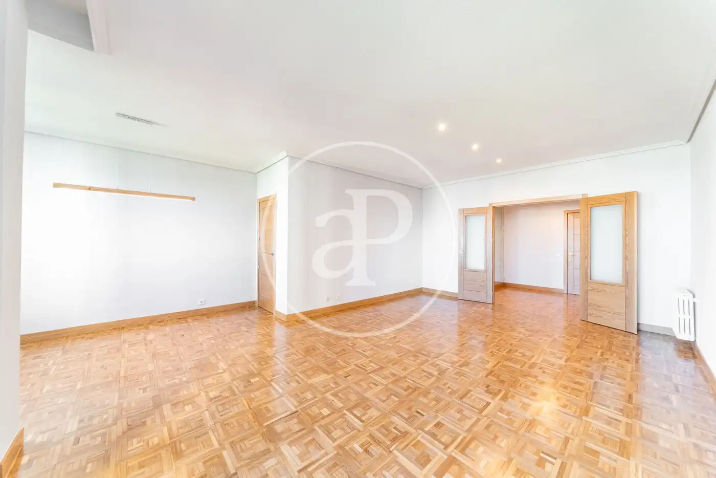 Flat for rent in Calle de Orense, Cuatro Caminos - Azca