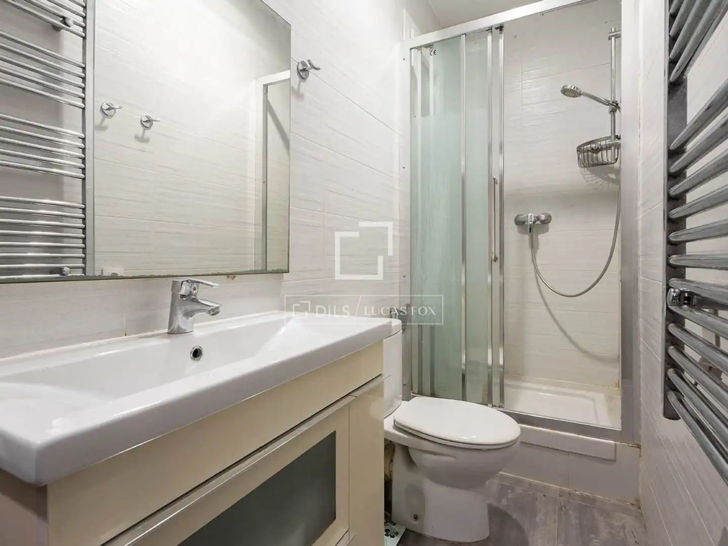 Baño de Piso en venta en Barcelona con Calefacción, Parquet y Amueblado