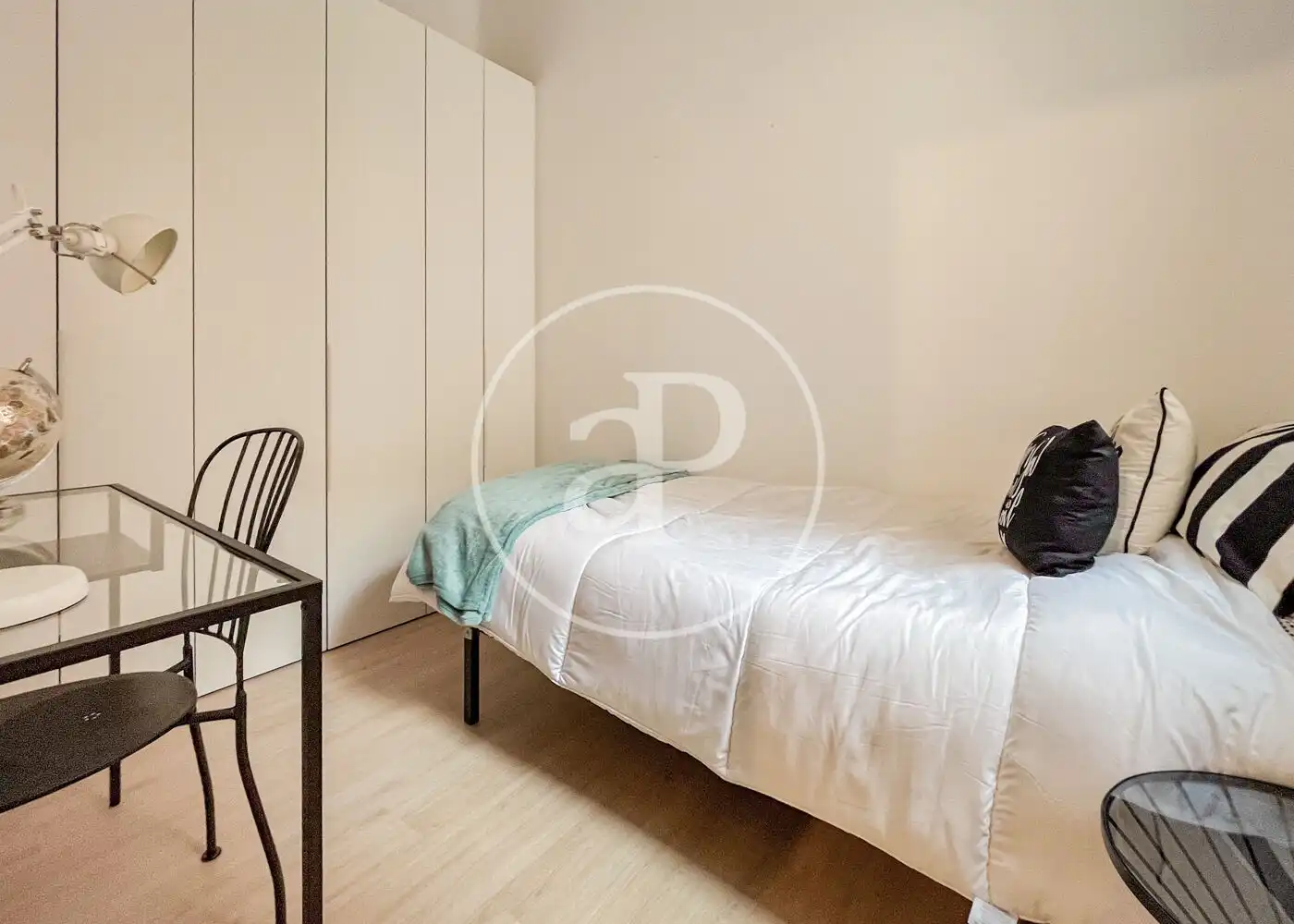 Piso de alquiler en C. de Romero Robledo, Argüelles