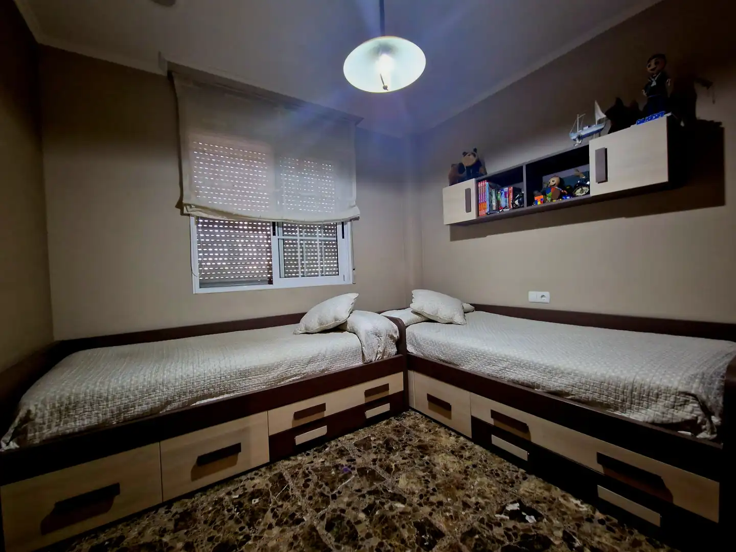 Habitación de Piso de alquiler en Vila-real con Calefacción, Trastero y Amueblado