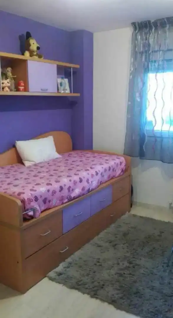 Dormitori de Casa adosada de lloguer en Miengo amb Jardí privat, Moblat i Forn