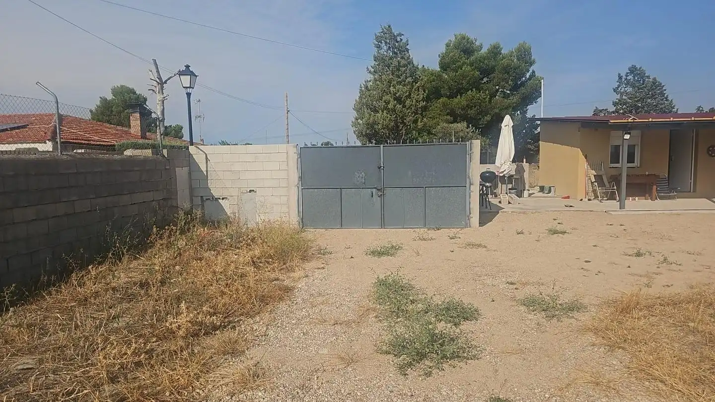 Casa o xalet en venda en Fuentidueña de Tajo amb Aire condicionat, Jardí privat i Moblat