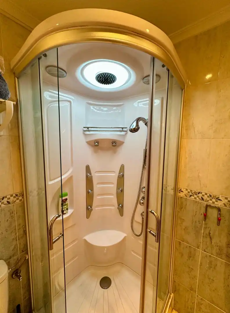 Baño de Apartamento de alquiler en Daya Nueva con Aire acondicionado, Piscina y Amueblado