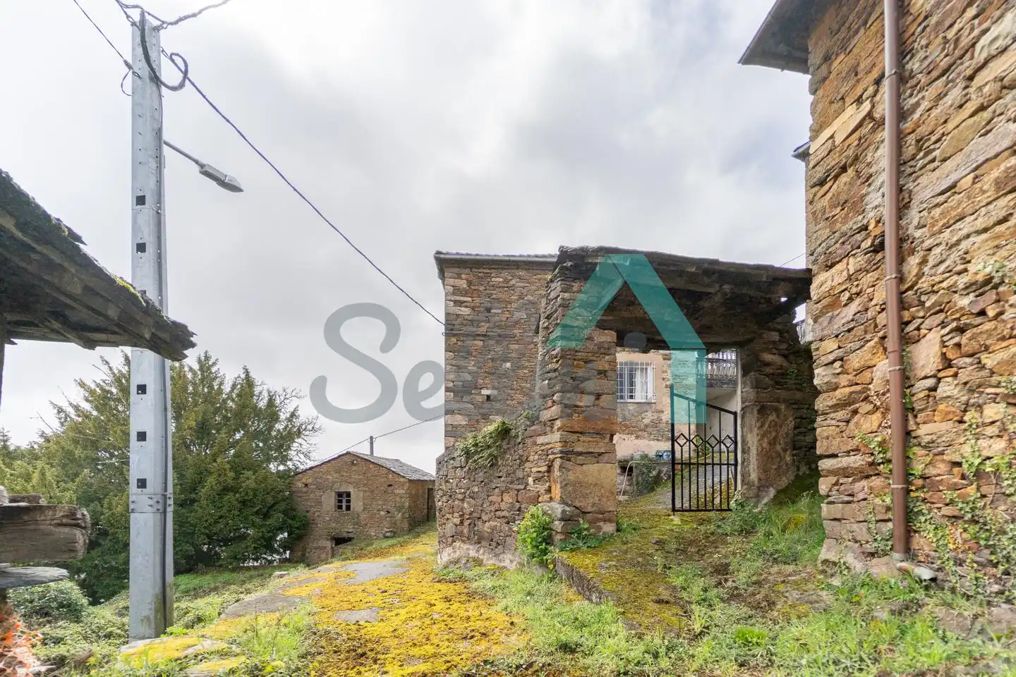 Vista exterior de Casa o chalet en venta en Illano con Calefacción, Jardín privado y Parquet