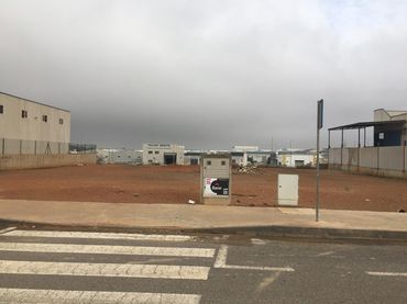 Terreno industriale in vendita a Calle Mina Globo