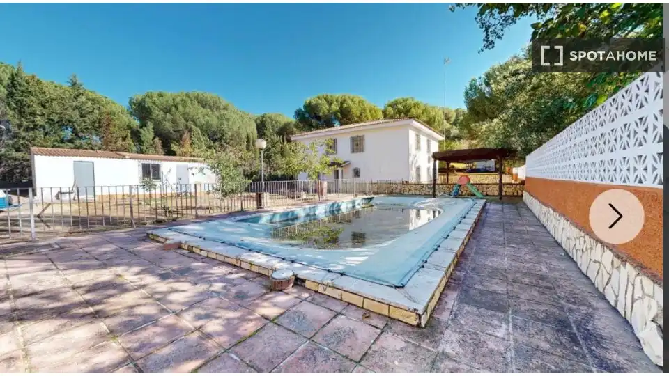 Habitación en El Brillante -El Naranjo - El Tablero