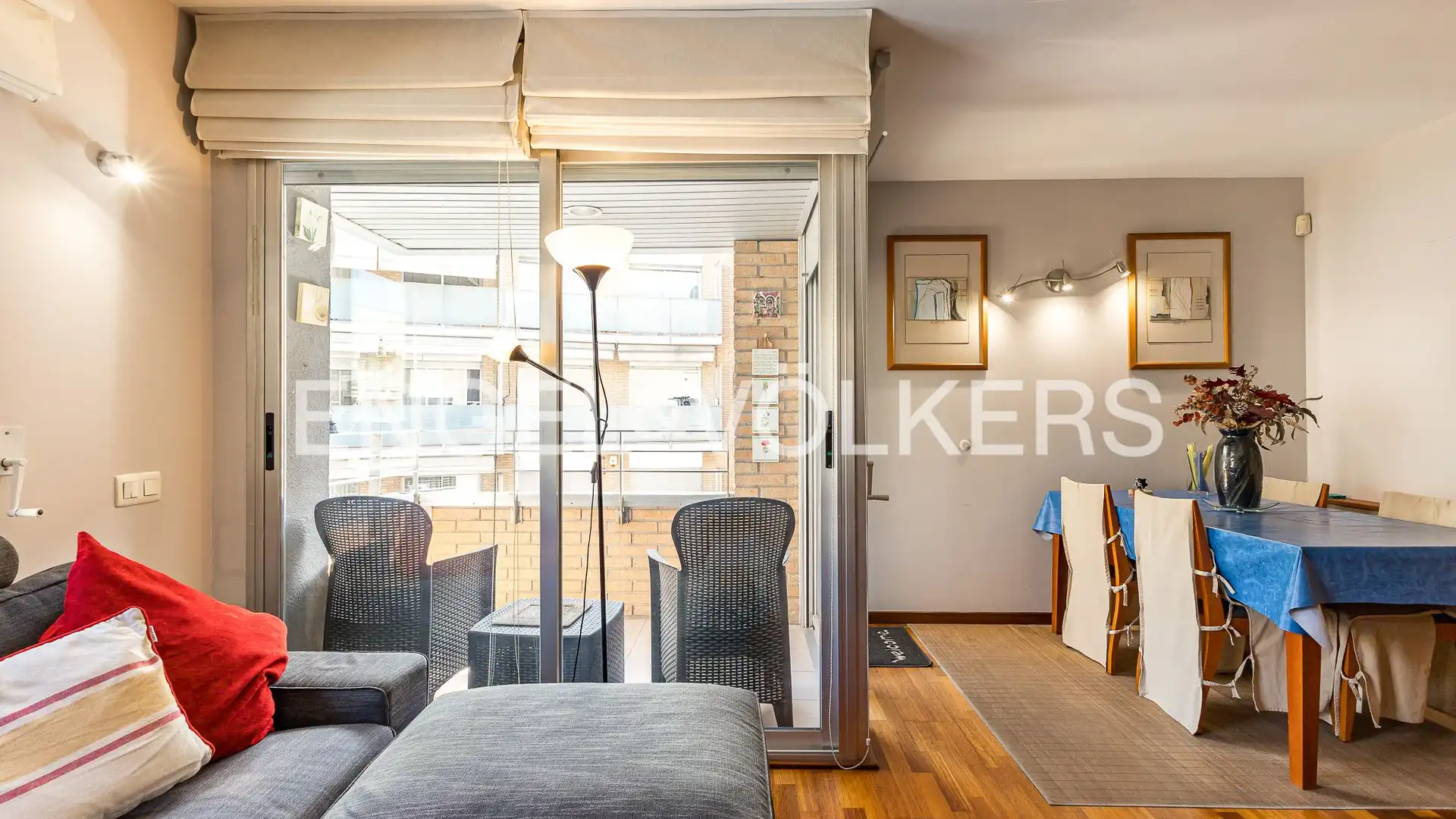 Außenansicht von Wohnung zum Verkauf in Sant Cugat del Vallès mit Klimaanlage, Heizung und Privatgarten