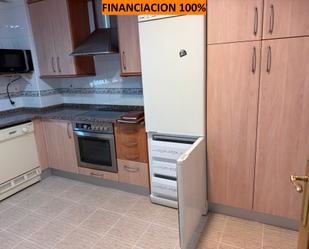 Kitchen of Single-family semi-detached for sale in Pinseque  with Air Conditioner, Heating and Terrace