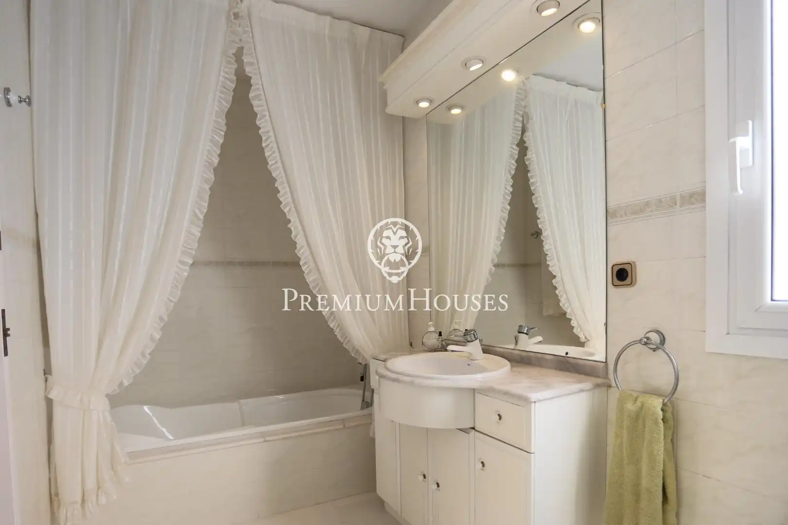 House with pool for sale in La Pineda, imagen 41