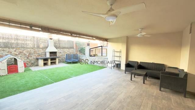 Casa-chalet en Venta en Les Cabanyes