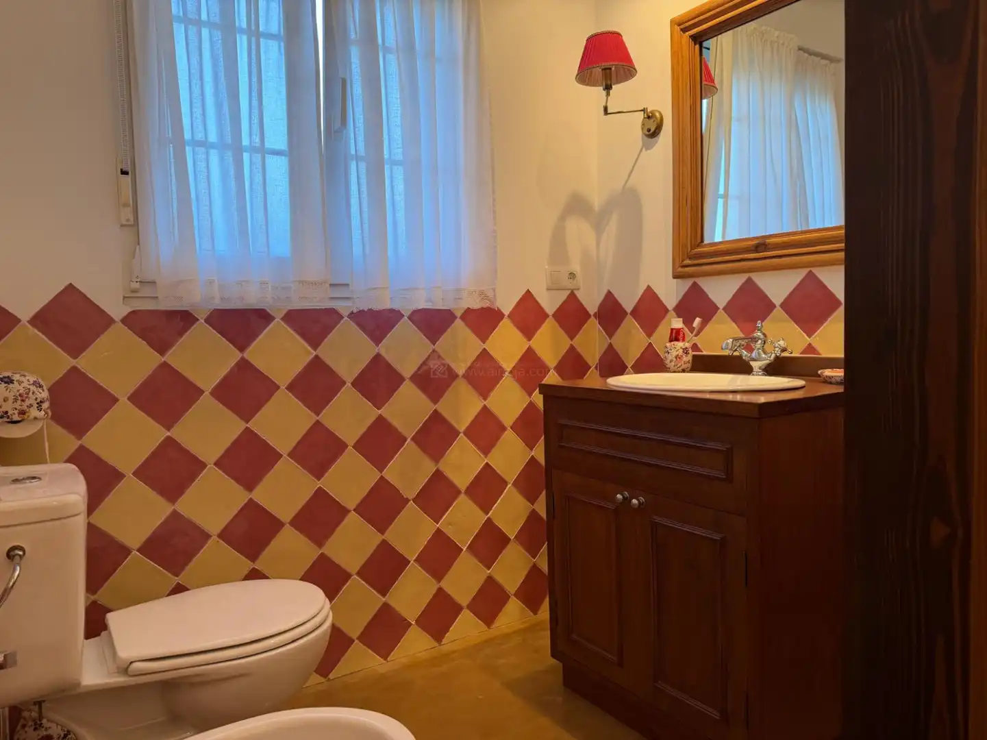 Baño de Casa o chalet en venta en Anguciana con Calefacción, Jardín privado y Parquet