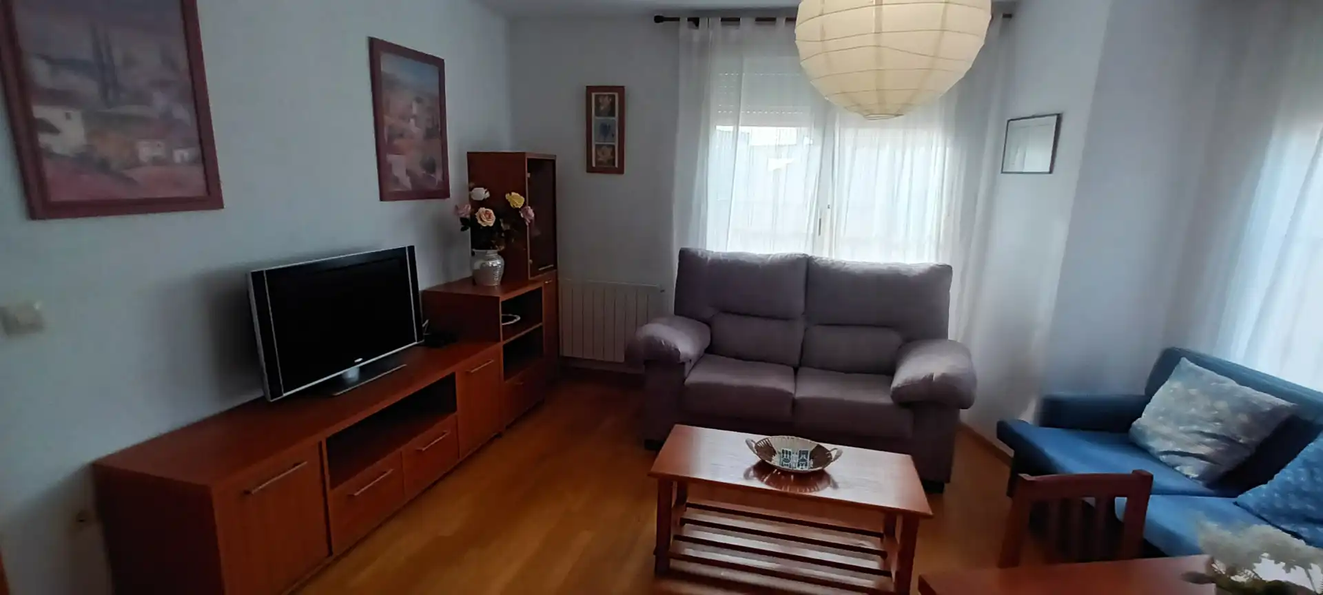 Sala d'estar de Apartament en venda en Palazuelos de Eresma amb Calefacció, Parquet i Terrassa