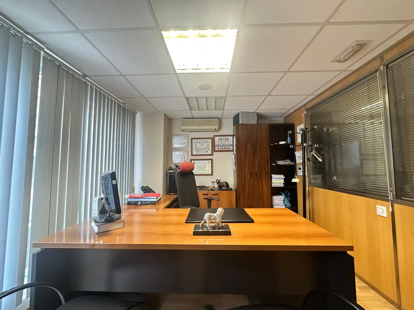 Oficina en venda en Vigo  amb Aire condicionat, Calefacció i Moblat