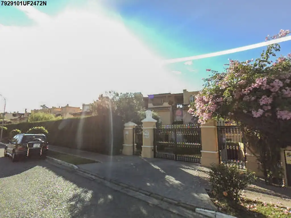 Außenansicht von Garage zum Verkauf in Marbella