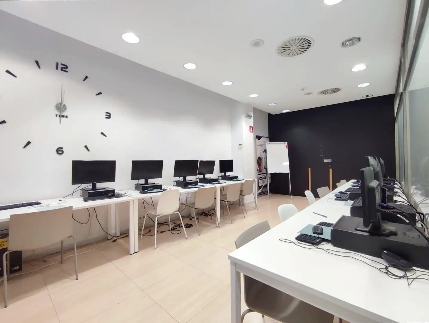 Local comercial de lloguer a Juan Pablo II, imagen 10