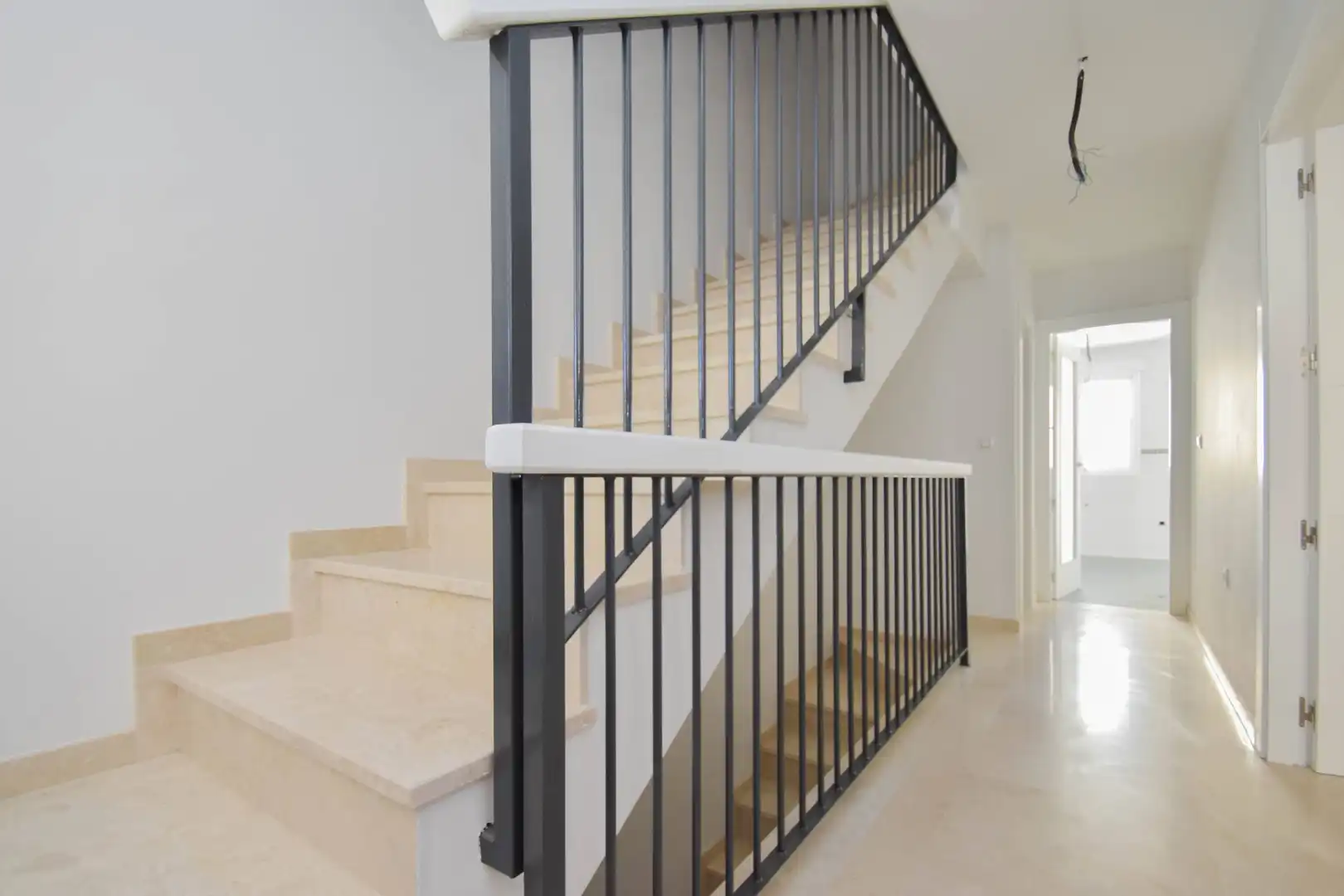 Casa adosada en venta en Atarfe con Trastero y Balcón