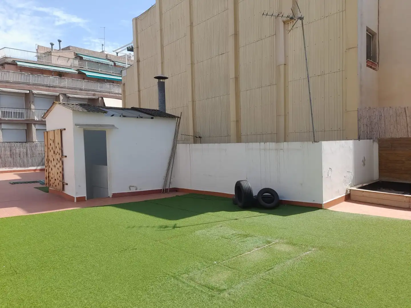 Terraza de Oficina de alquiler en El Centre