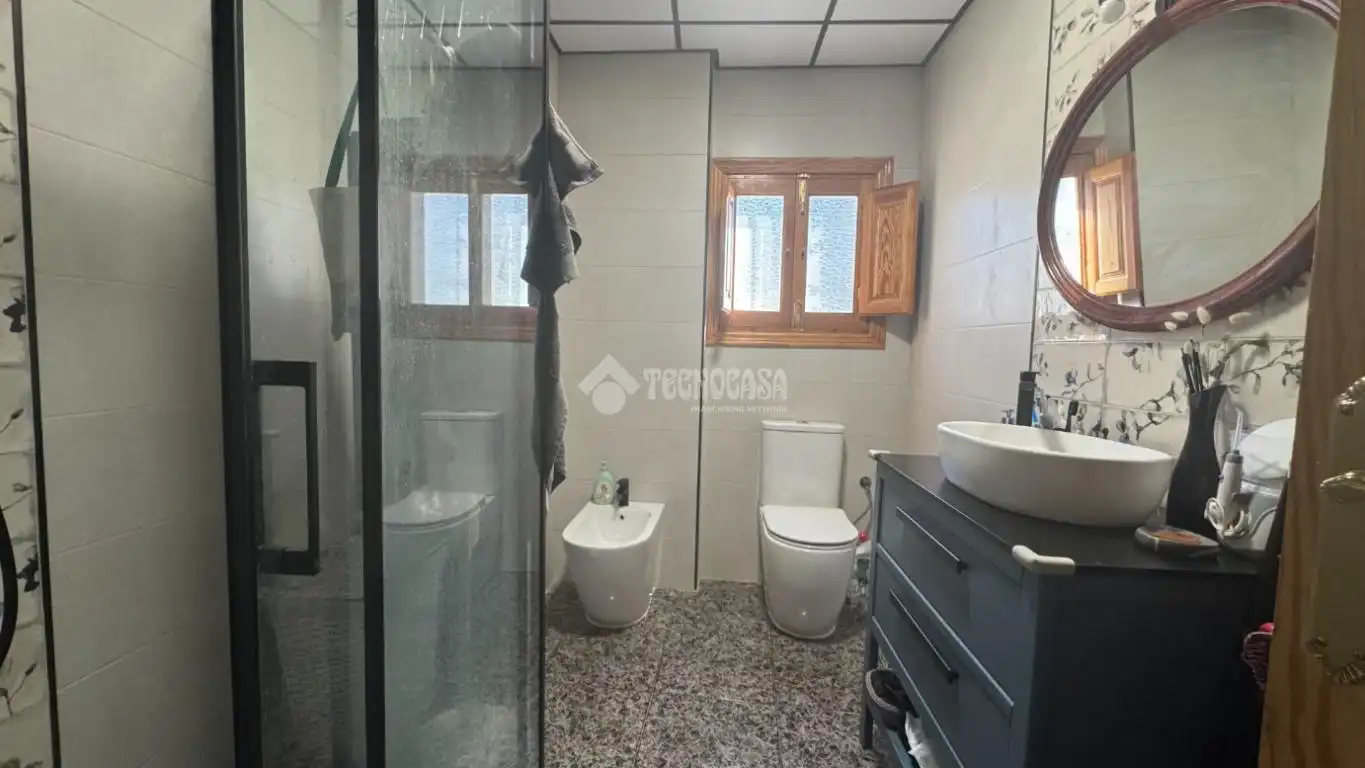Baño de Casa o chalet en venta en Alpujarra de la Sierra con Aire acondicionado, Trastero y Amueblado