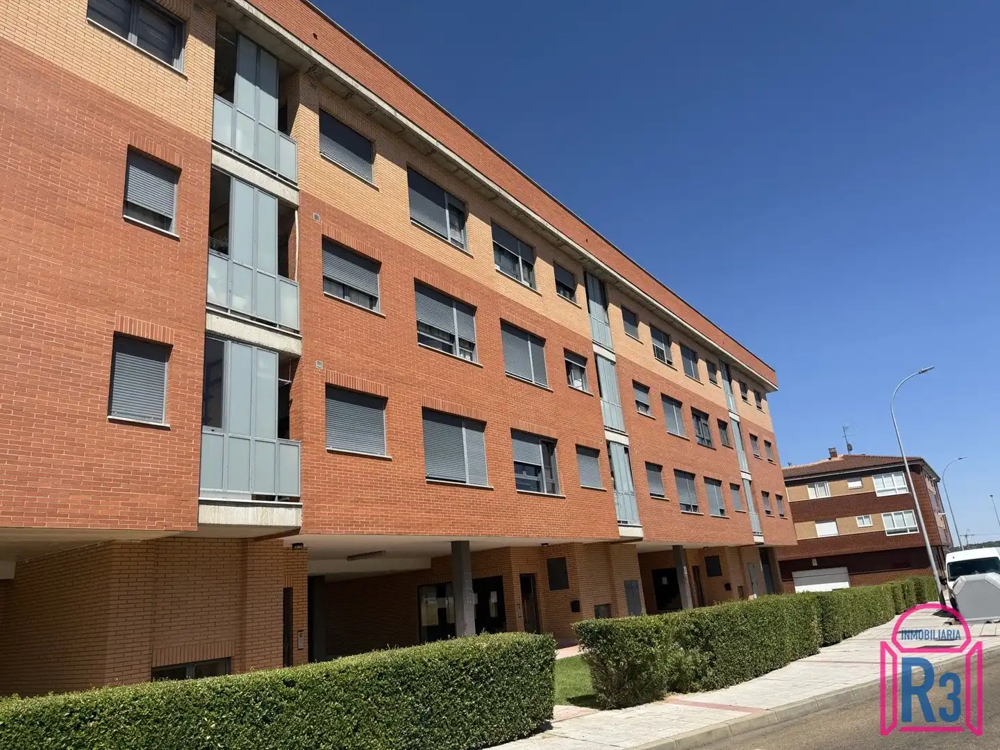 Vista exterior de Apartament de lloguer en Villaquilambre amb Calefacció, Terrassa i Traster