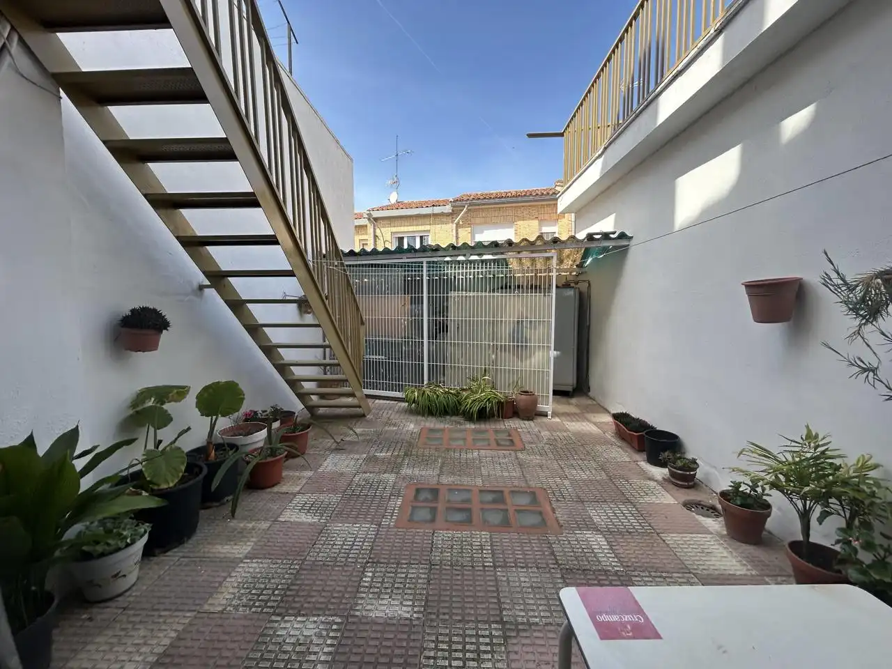 Terrassa de Casa adosada en venda en Cintruénigo amb Calefacció, Jardí privat i Terrassa