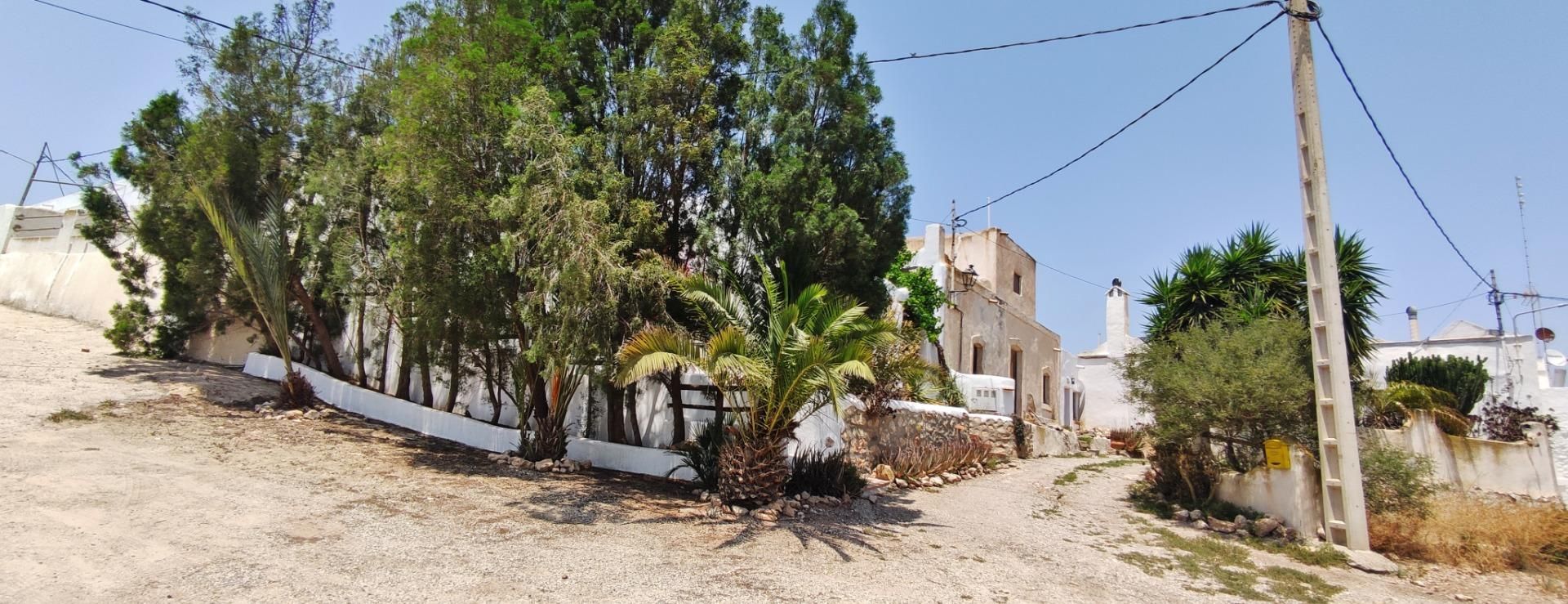Vista exterior de Finca rústica en venda en Níjar amb Traster