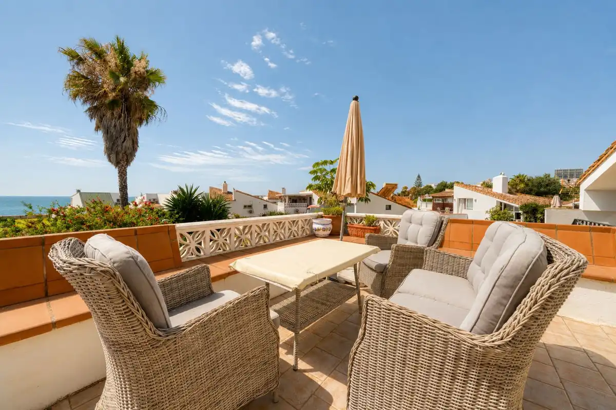 Terraza de Casa adosada en venta en Estepona con Aire acondicionado, Jardín privado y Terraza