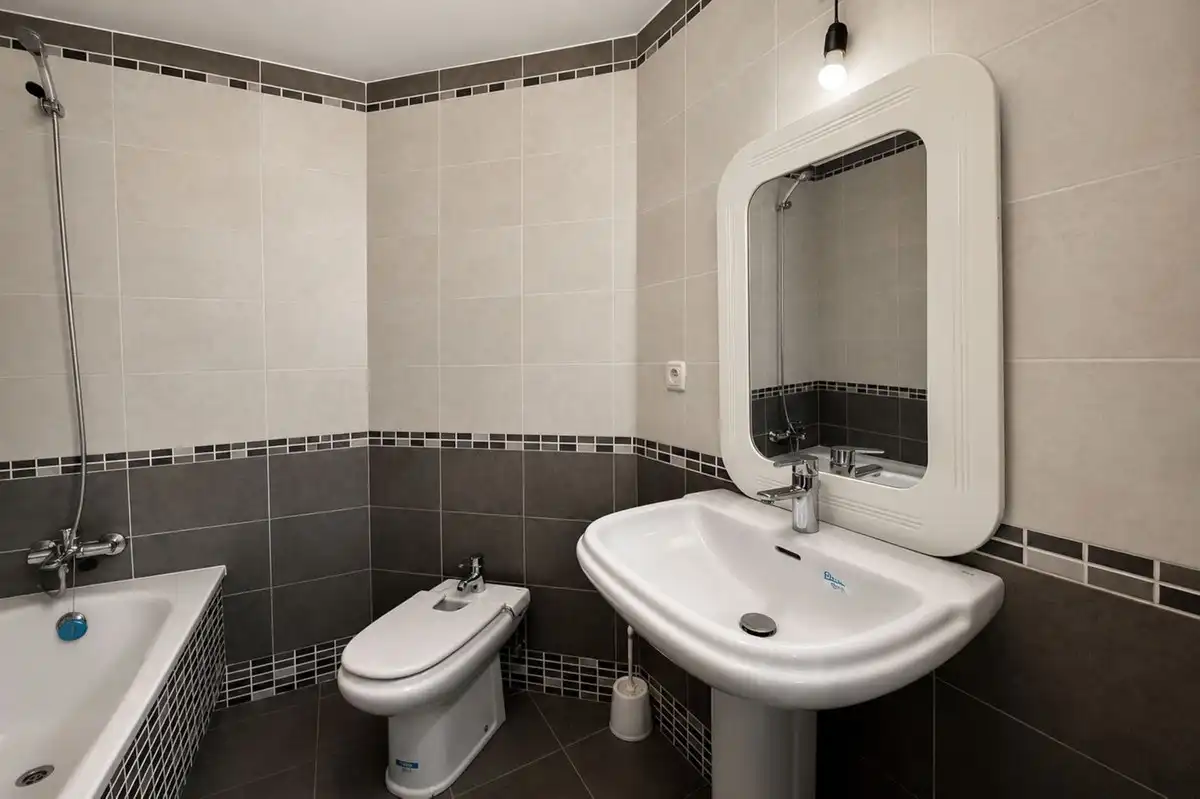 Bany de Apartament en venda en Estepona