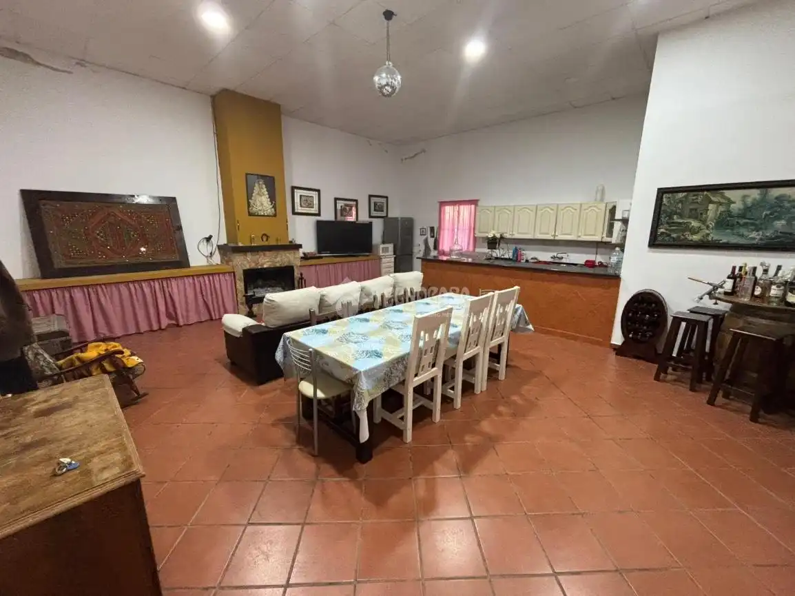Dining room of Country homes for sale in La Luisiana
