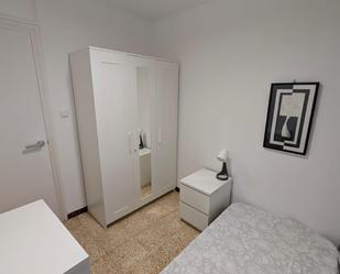 Bedroom of Flat to share in Manresa  with Heating