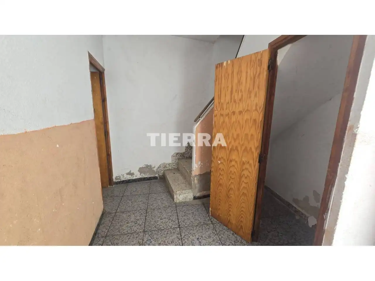 Casa adosada en venda en Yecla