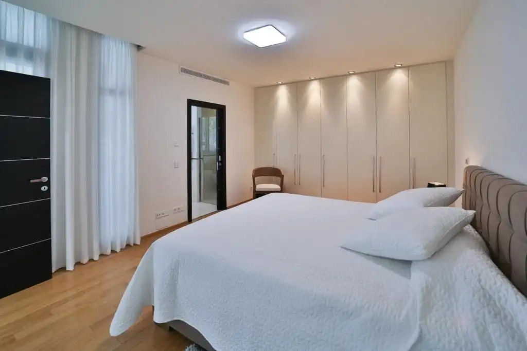 Habitación de Casa o chalet de alquiler en Marbella con Aire acondicionado, Jardín privado y Terraza