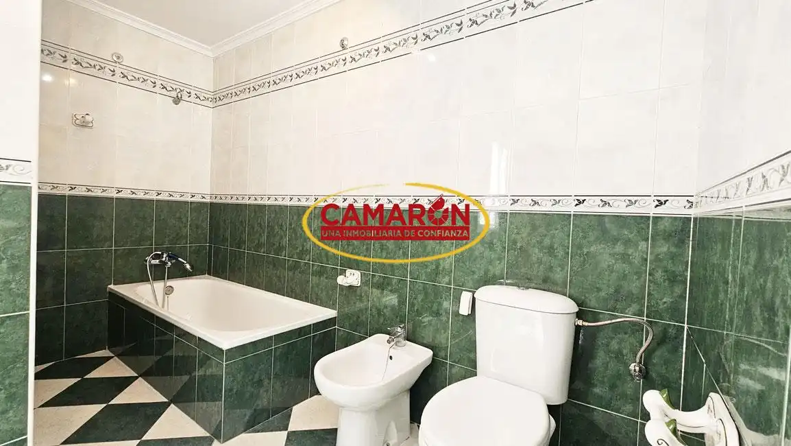 Bathroom of Detached homes for sale in Coria del Río
