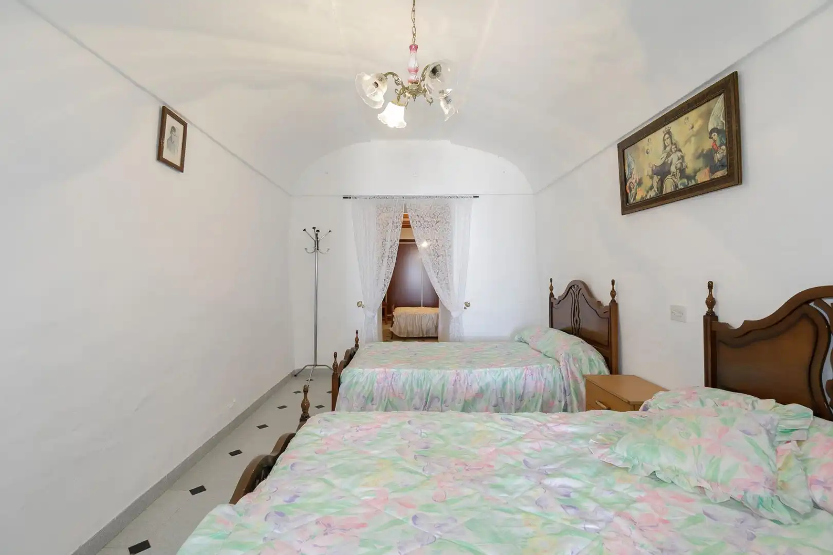 Habitación de Finca rústica en venta en Castilléjar con Calefacción y Jardín privado