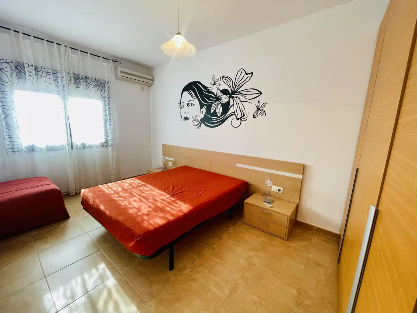 Habitación de Finca rústica en venta en Badolatosa con Jardín privado, Terraza y Piscina