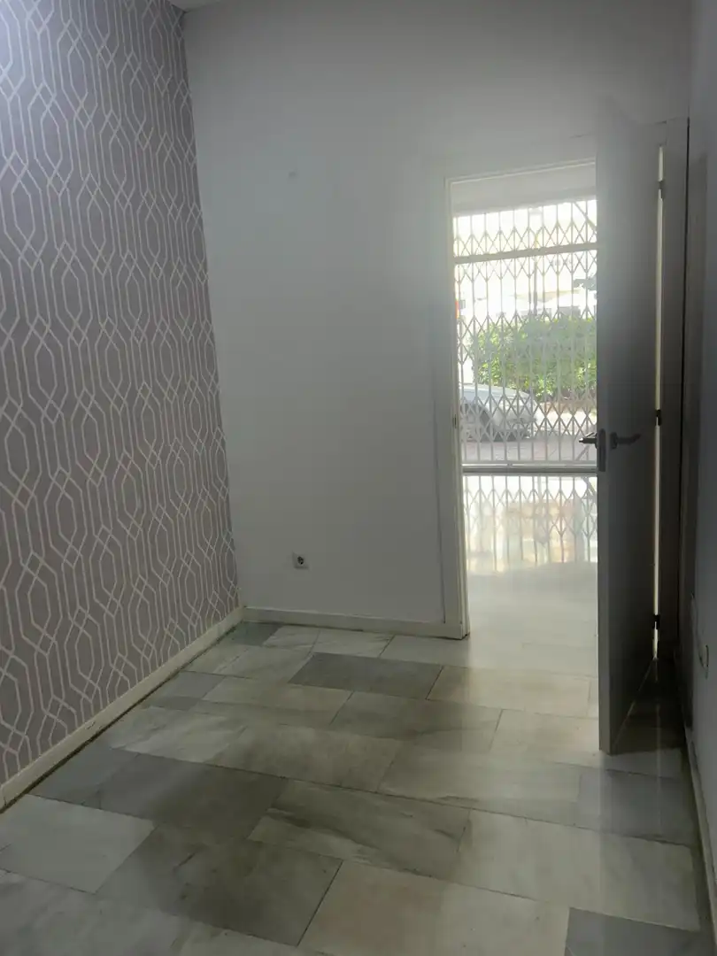 Schlafzimmer von Geschaftsraum zur Miete in Fuengirola mit Klimaanlage