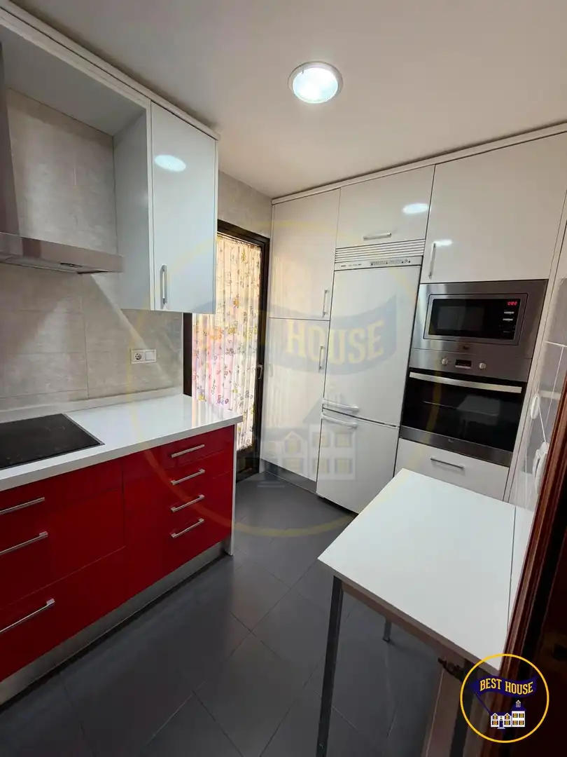 Kitchen of Flat for rent in Cuenca  with Heating, Furnished and Balcony