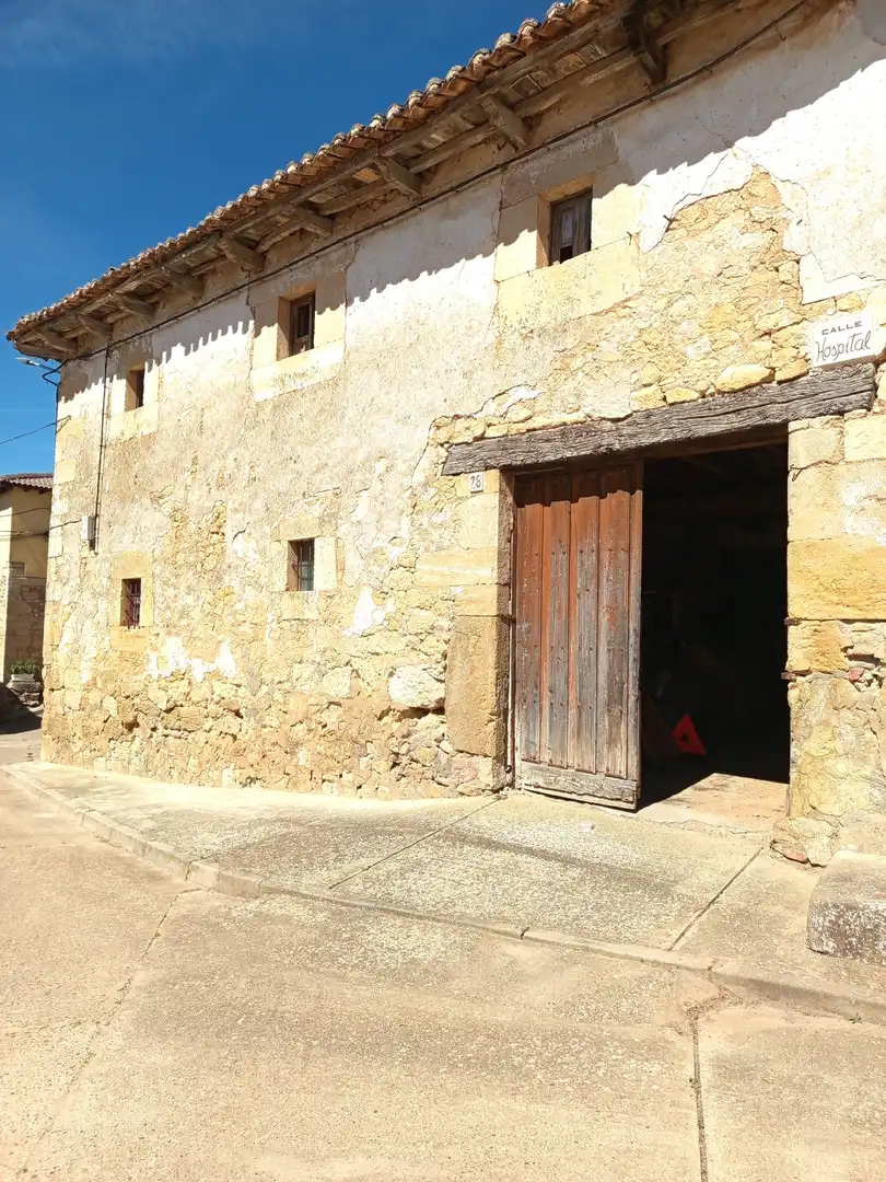 Vista exterior de Casa o xalet en venda en Prádanos de Ojeda