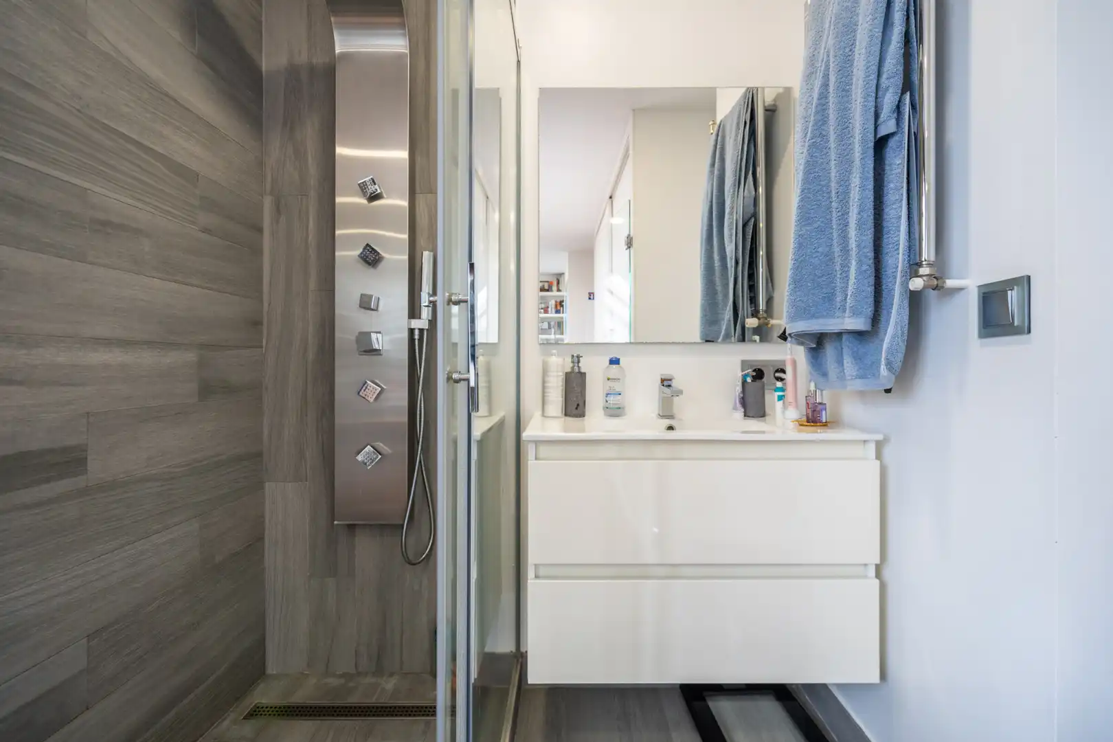 Baño de Casa adosada en venta en Las Rozas de Madrid con Aire acondicionado, Calefacción y Jardín privado