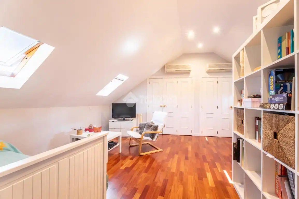 Piso en venta en Torrelodones con Aire acondicionado