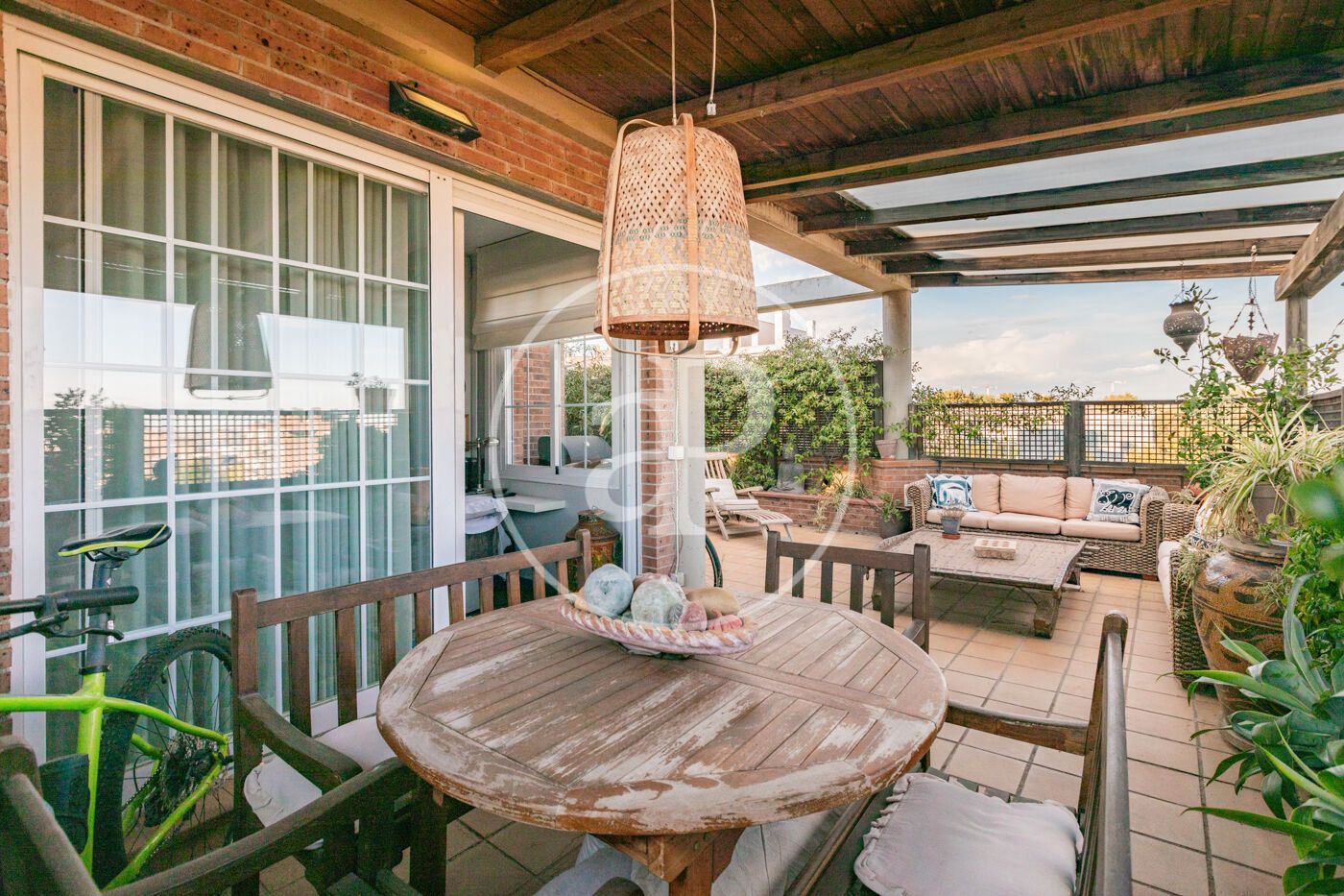 Terraza de Ático en venta en San Sebastián de los Reyes con Aire acondicionado, Calefacción y Jardín privado
