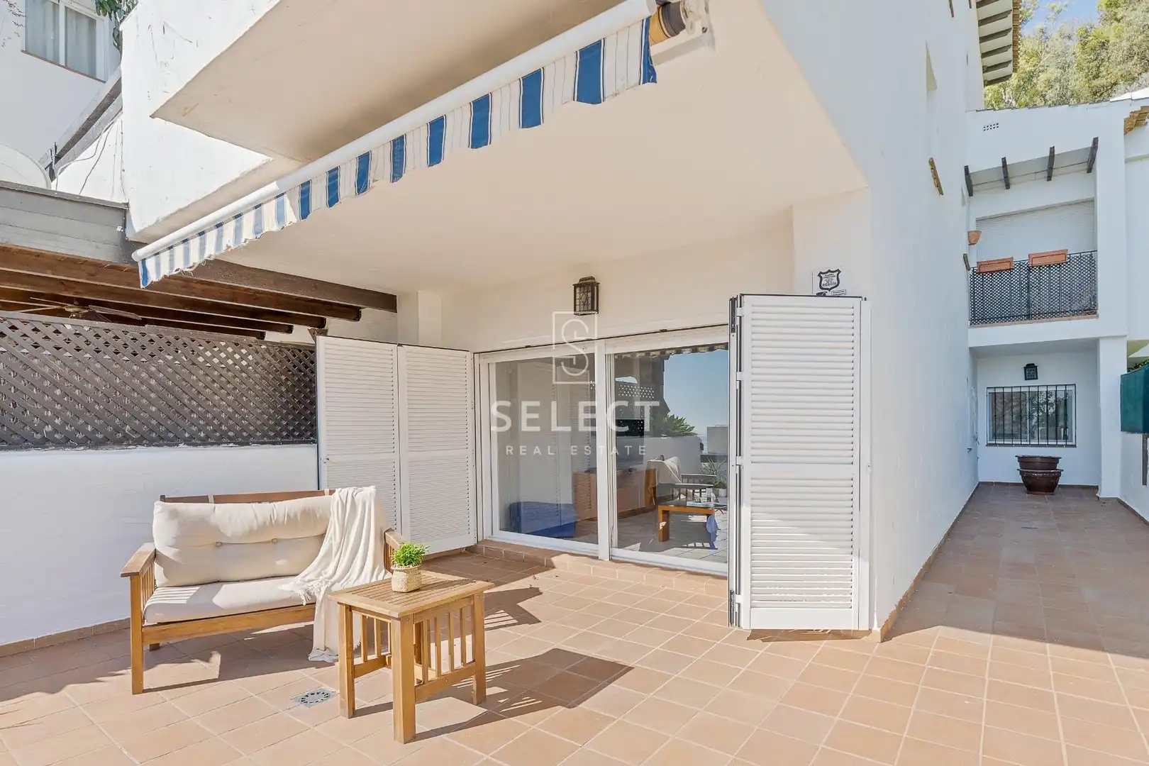 Apartment mit Pool zum Verkauf in La Herradura, imagen 2
