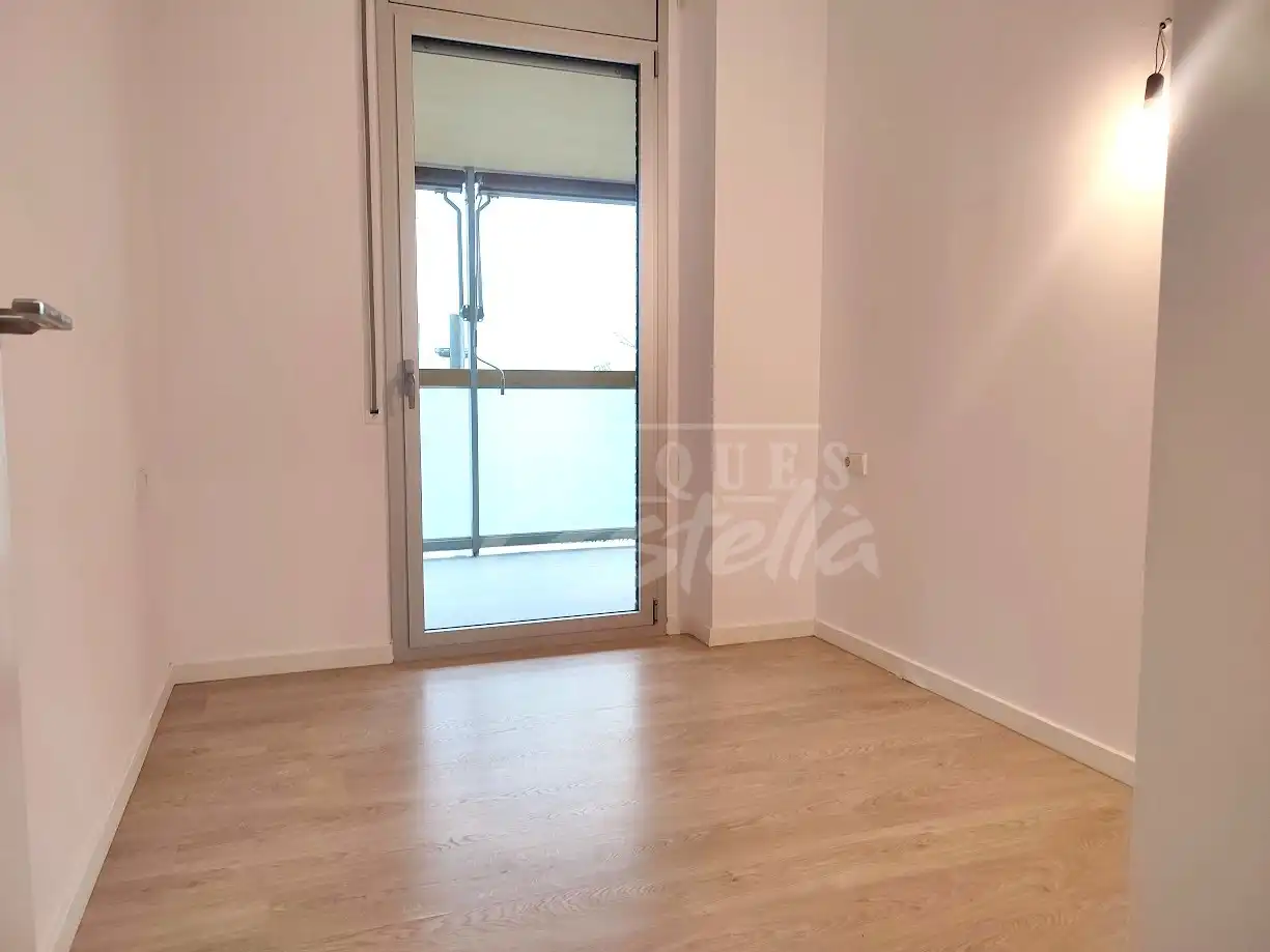 Bedroom of Flat for sale in Mataró  with Air Conditioner, Heating and Terrace